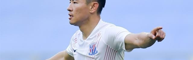 开云中国官网APP-落后海港5分！上场失点这场丢单刀 申花噩运连连