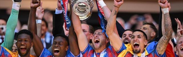 “因足总杯决赛而生”终获足总杯 水晶宫的奇妙之旅